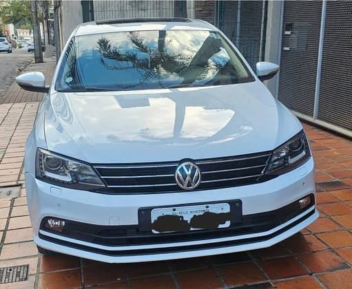 VOLKSWAGEN JETTA 2.0 TSI HIGHLINE 211CV GASOLINA 4P TIPTRONIC VOLKSWAGEN JETTA 2.0 TSI HIGHLINE 211CV GASOLINA 4P TIPTRONIC